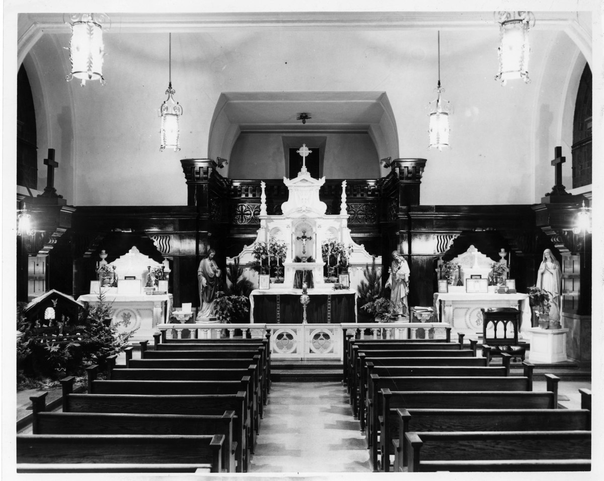 001_jesuit_residence_chapel.jpg