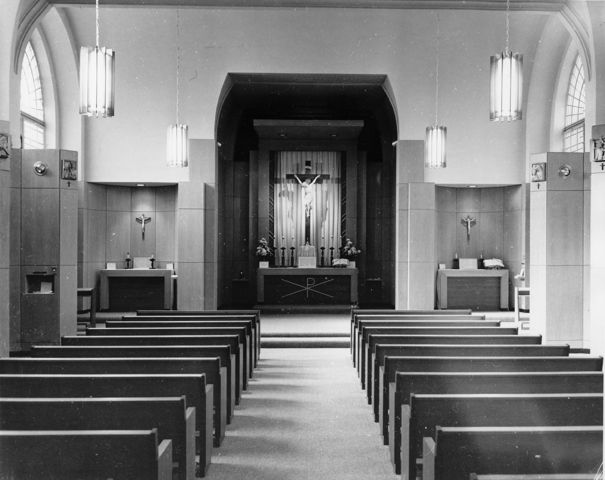 001_jesuit_residence_renovated_chapel.jpg