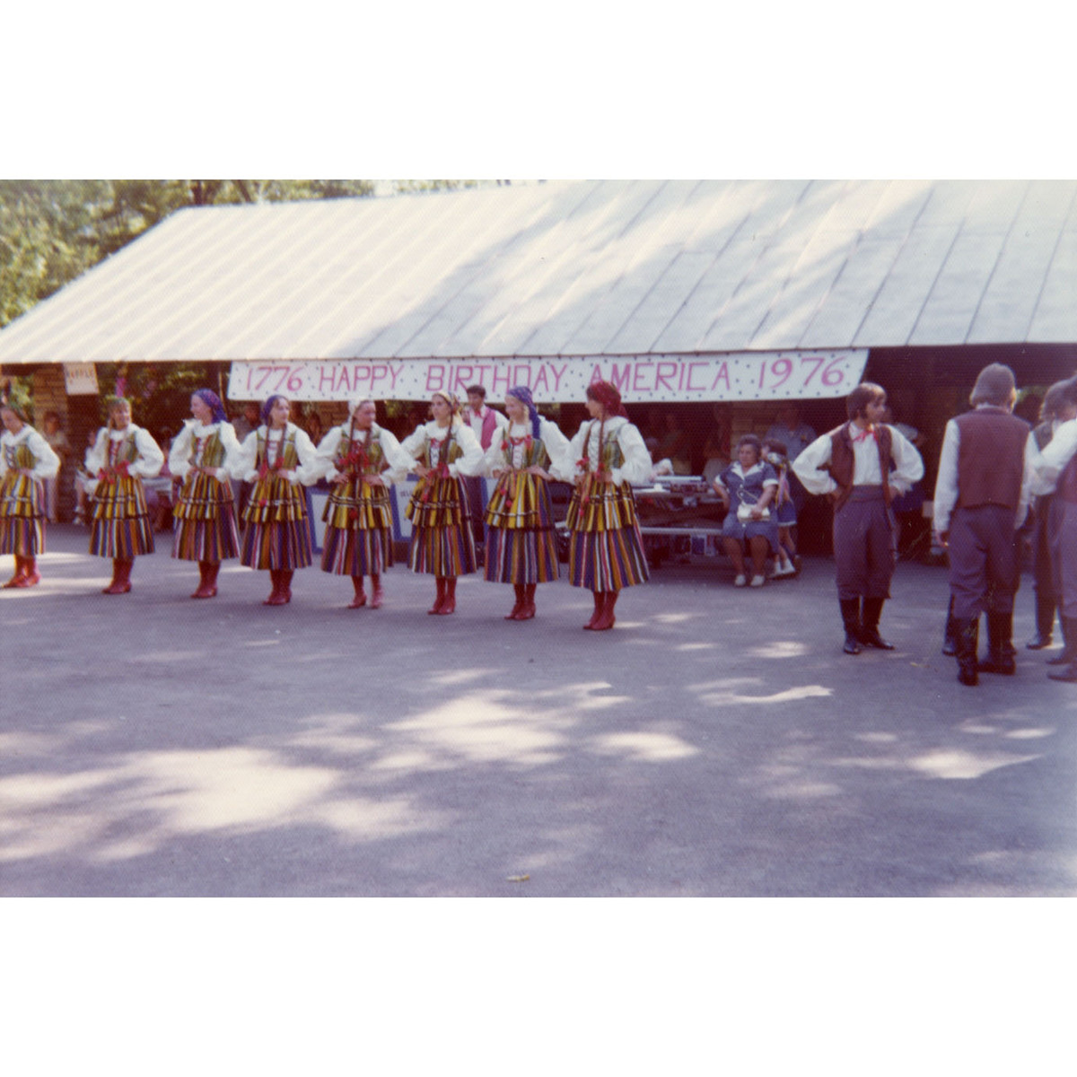 Swietojanki Dancers, 1976 (2) squared.jpg