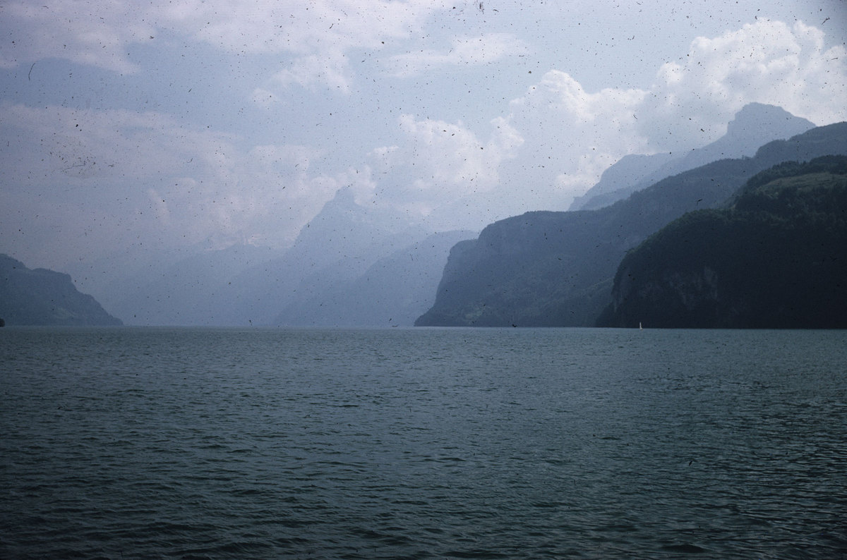 79_Lake-Lucerne-Mts-from-fluelen.jpg