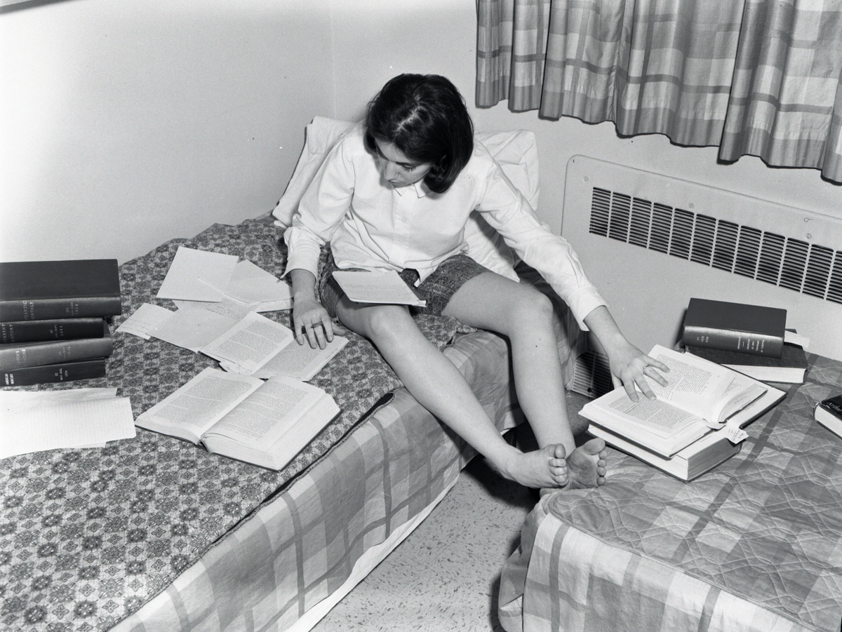 Dorm Life 1967 (4).jpg