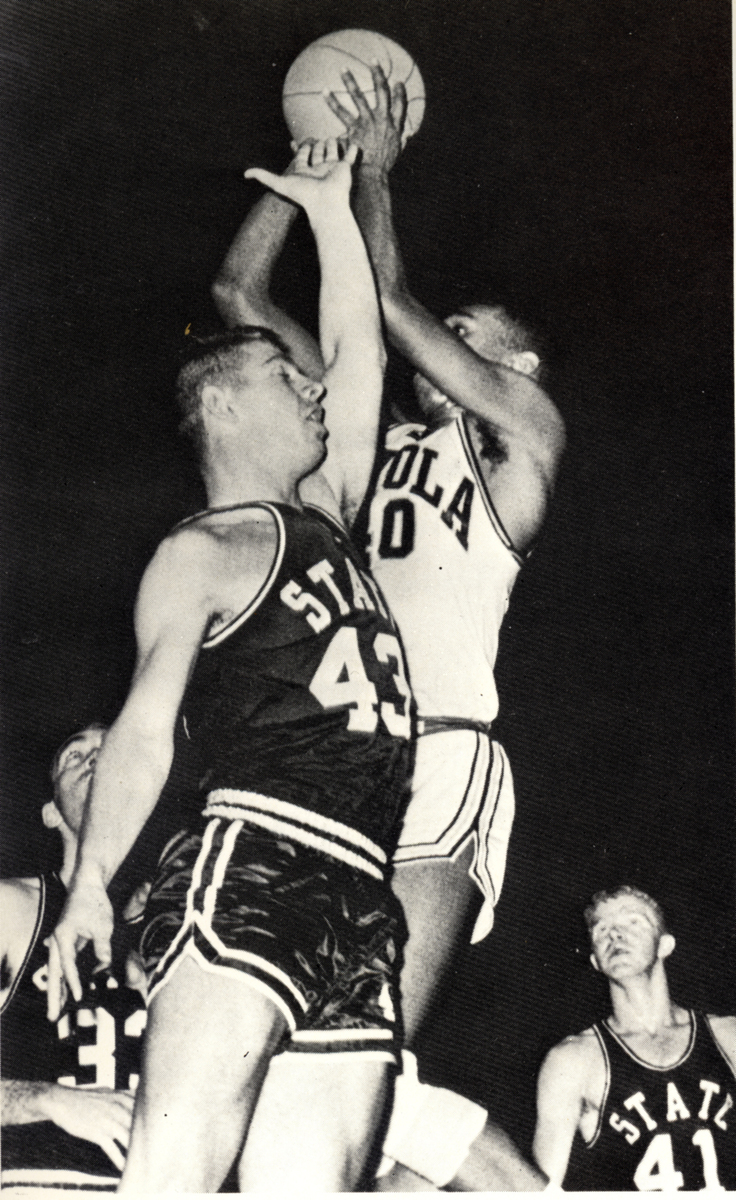 001_basketball_loyola_mississippi_loyolan_1963.jpg