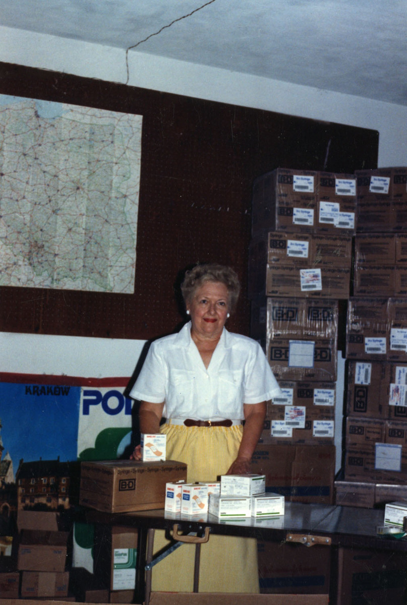 Packing Boxes 1987 (2).jpg