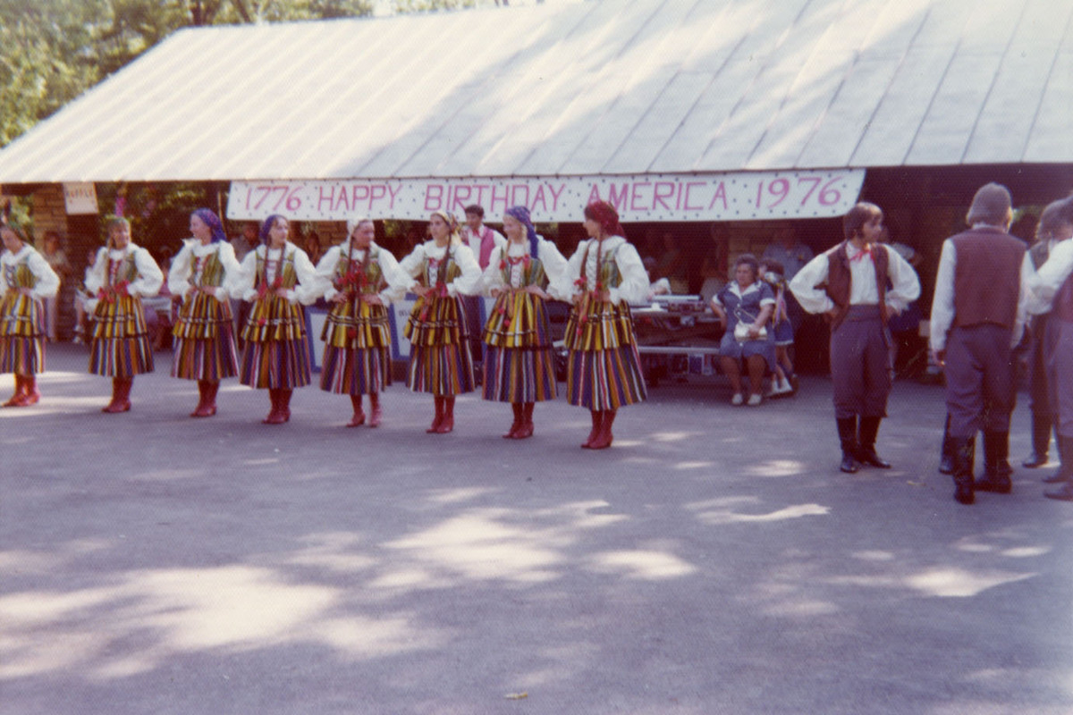 Swietojanki Dancers, 1976 (2).jpg