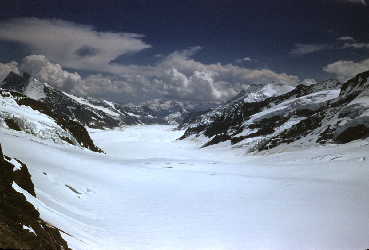 40_Gletsch-glacier-twd-Rhone-valley-from-jungfraujoch.jpg
