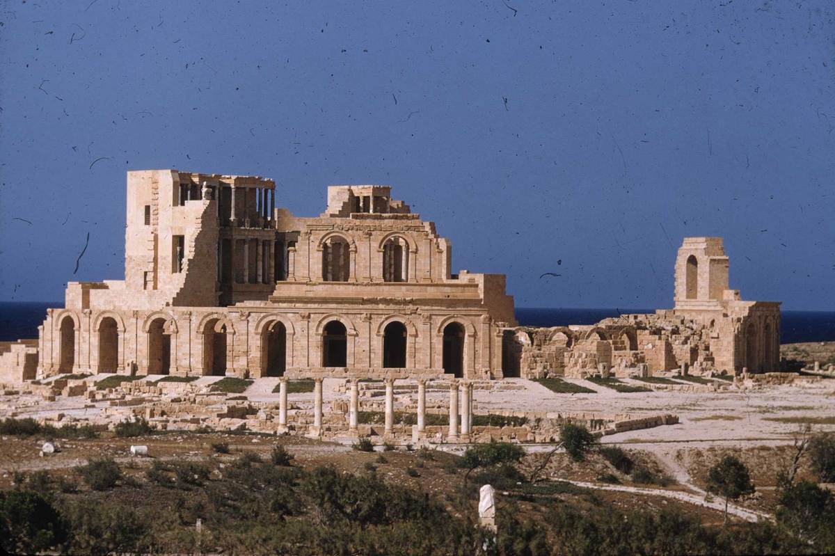 243_sabratha-theater-genera.jpg