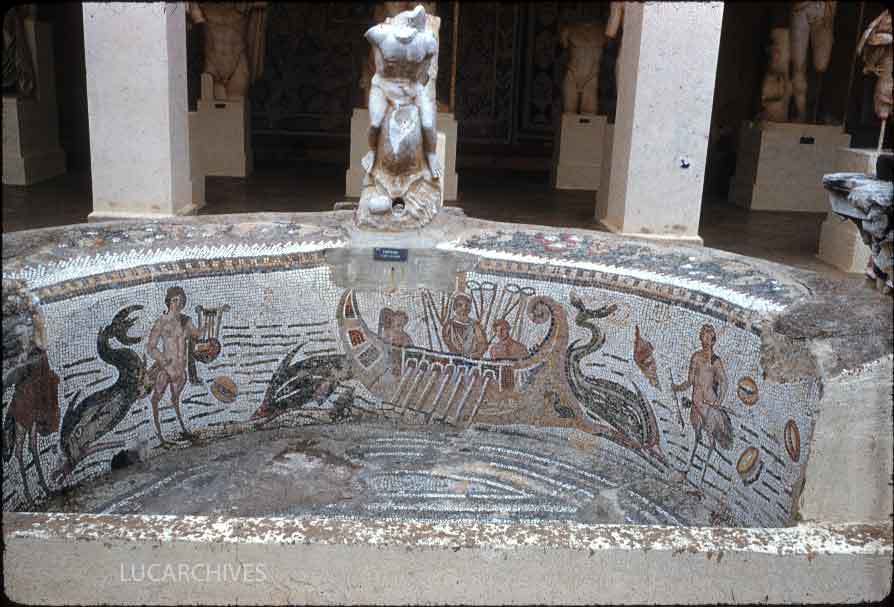 74-cherchel-mosaic-fountain-sirencs.jpg