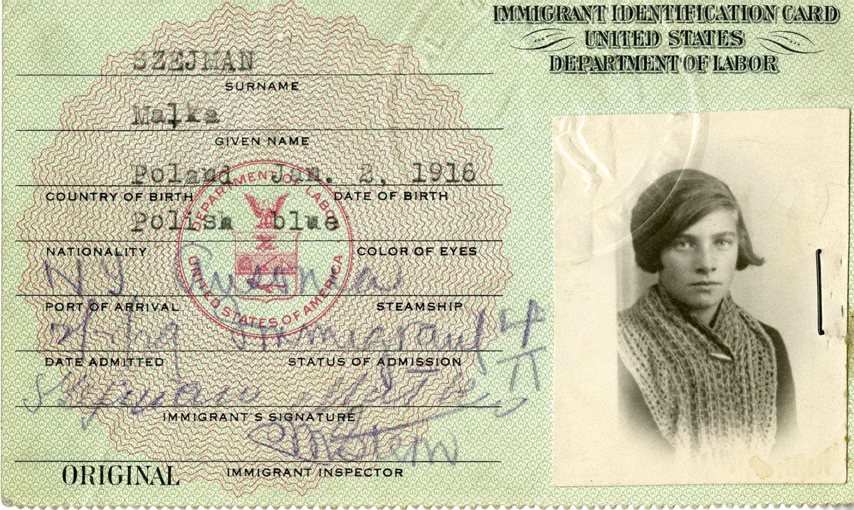 01 immigration card001.jpg