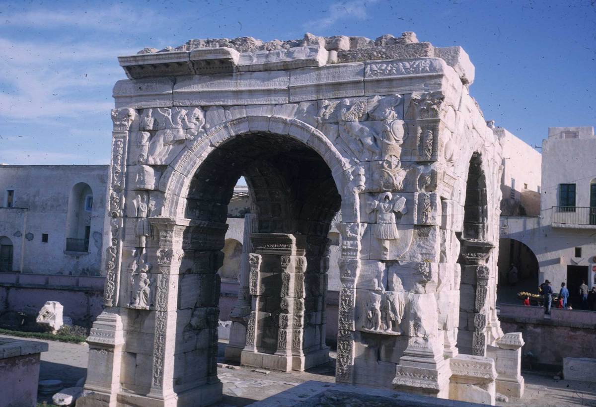 357_tripoli-roman-arch.jpg