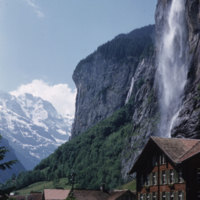 74_Lauterbrunnen-and-staubbach-fall.jpg