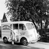 Hawthorn-Mellody Farms milk truck