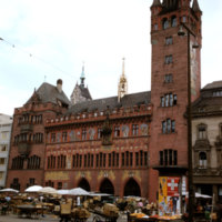 6_Basel-City-Hall-and-Marke.jpg