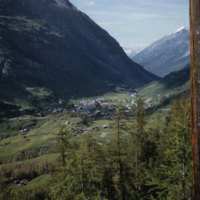 152_Zermatt-fr-train-up-to-Gornergrat.jpg