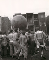 002_push_ball_1946.jpg